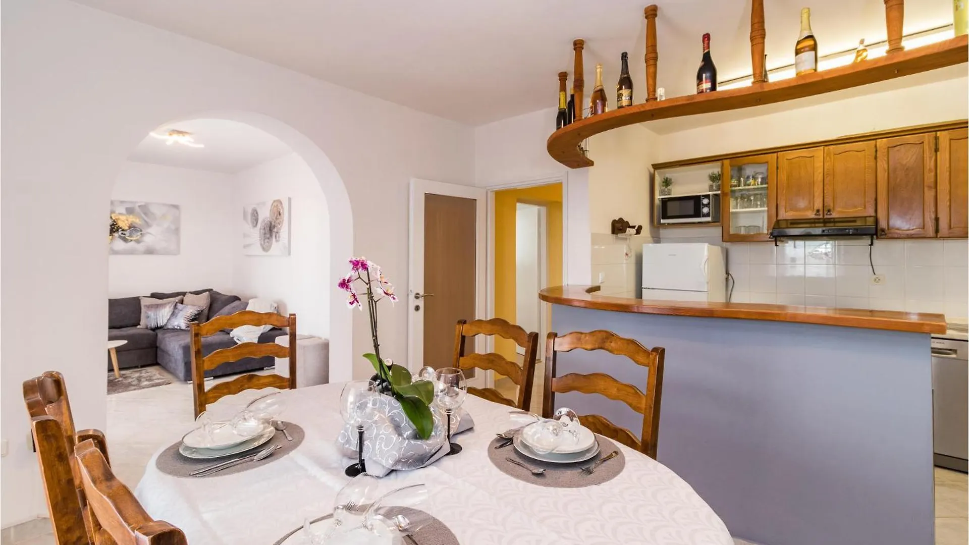 Nice Apartment In Pula With Outdoor Swimming Pool 0*,